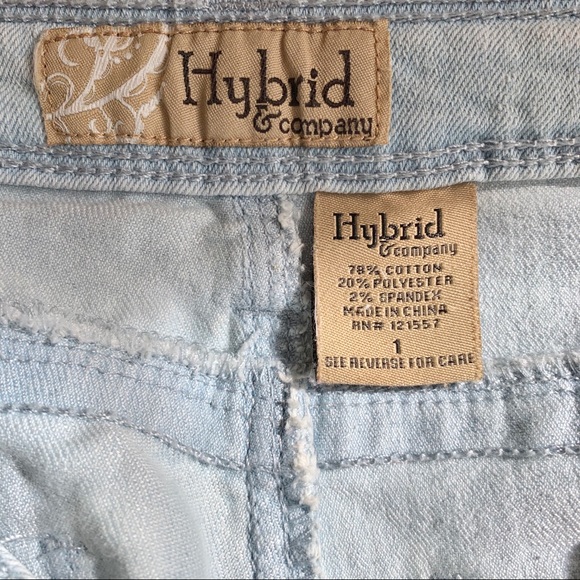 Light wash distressed denim shorts - Picture 3 of 3